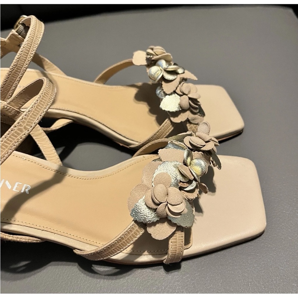 Donald J. Pliner Tan Floral Block Heel Sandals 8 M - Picture 2 of 9